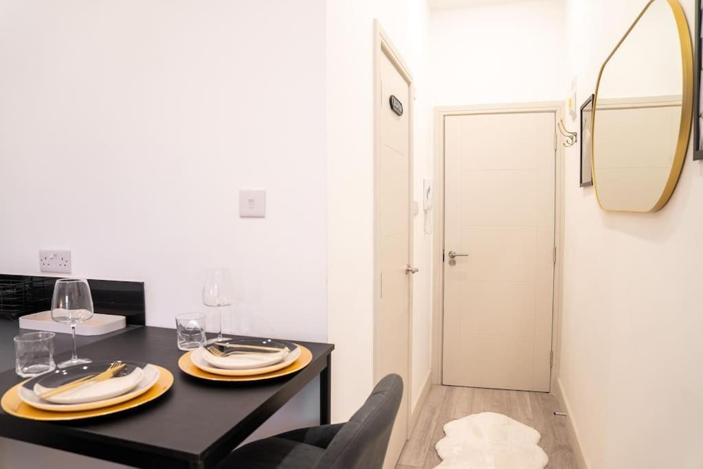 Five Star Boutique Studio Flat In Londres Extérieur photo